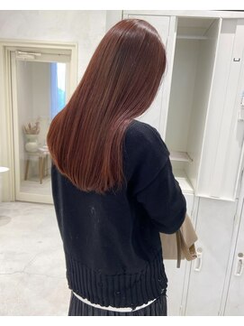 グラッド(glad) 透明感×ツヤ感◎レッドブラウンのストレートロング