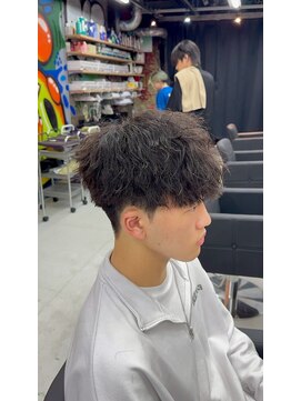 カーニー 北千住(kearny) メンズカットパーマ/ニュアンスパーマ/フェザーパーマ[北千住]
