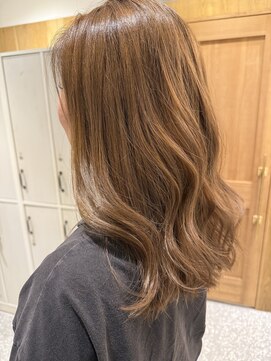 フィゼル あべのルシアス店(Aujua fizelle) ミルクティーベージュ