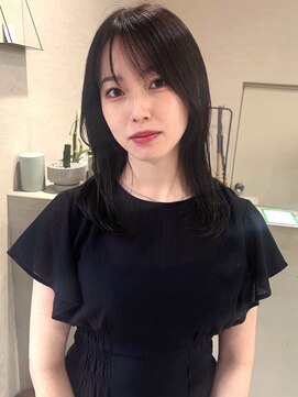 トナリ(tonari) ミディアムレイヤー ラベンダーグレージュ【鹿児島中央駅】