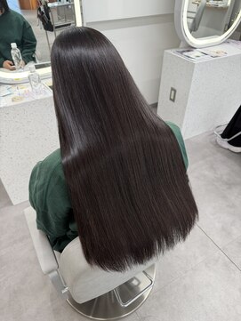 エルサ(Elsa) 【EIsa元町・三宮】高濃度水素で作る艶髪縮毛矯正