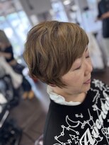 サロン ド 榮(Salon de 榮) アシンメトリーショートボブ