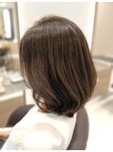 大人の似合わせミディアムレイヤーカットスタイル