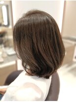 アンベリールフルー(EMBELLIR fleur)&nbsp;大人の似合わせミディアムレイヤーカットスタイル