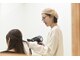エフプラス(fplus)の写真/【完全個室×マンツーマン】担当が代わるストレスゼロ!女性専用プライベート空間で極上の髪質改善を
