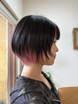 エルフゥ(Elle fou) インナーカラー ピンク ショート