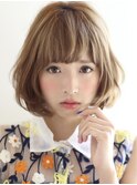 フェミニン小顔ショートボブ