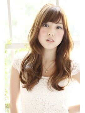 クィーンズガーデンバイケーツーギンザ(QUEEN’S GARDEN by K two GINZA) [K-two銀座]ふんわりパーマと斜めバングの愛され小顔ロング