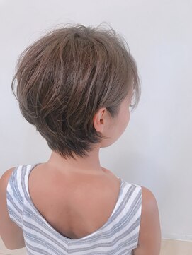 フレイストート(Frais Tout) 大人のおしゃれショート♪こなれ感のある色っぽスタイル♪