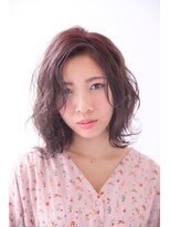 ソーホー ニューヨーク シズオカ(SOHO newyork SHIZUOKA)&nbsp;ラフな無造作ウェーブが大人かわいいミディ