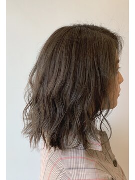 ジーナ 札幌(Zina) 【Zina SAPPORO】アディクシーカラー・グレージュミディ