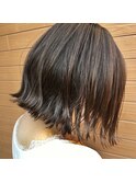 切りっぱなしミニボブ