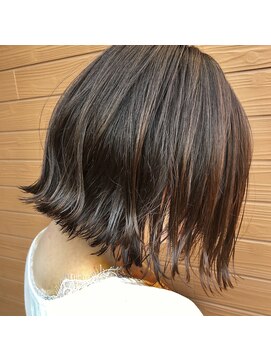 テンポヘアー(tempo hair) 切りっぱなしミニボブ