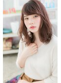 斜めバングショコラピンクふんわりパーマ鎖骨ミディアムb1