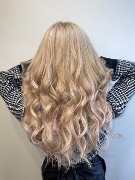 スパイア(SPIRE) ハイトーンベージュxシールエクステxメッシュさくらピンク