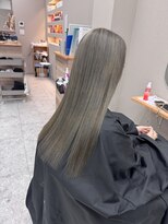 シカ 神戸三宮元町店(Cica)&nbsp;グレージュ ブリーチ ダブルカラー 透明感 髪質改善 三宮