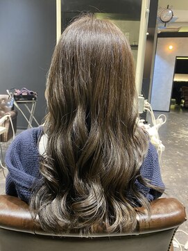 ナイン(N INE.) オリーブアッシュ