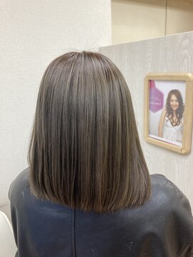 エルブラン(aile blanc) ツヤサラ♪キュートなストレートスタイル