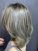 ルシード(LUCIDO STYLE JAPAN)&nbsp;海外セレブ風レイヤー×バレイヤージュでつくる大人の抜け感ヘア