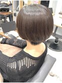 ショートボブ
