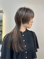 セルン(cerne)&nbsp;ウルフカットレイヤーカットミディアムウルフハッシュカット