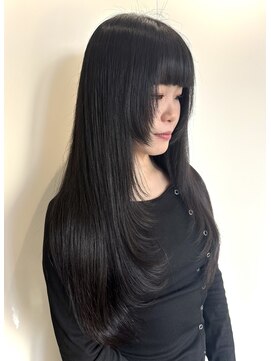 ユーフォリア 新宿通り(Euphoria) ぱっつん前髪/ザクザクレイヤー/顔周りレイヤー/姫カット/韓国