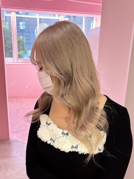 ダズリングディア(Dazzling Deer) ホワイトミルクティー/ミルクティーベージュ/小顔ヘア