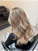 ハイライトカラーミディアムヘア暗めカラーデザインカラー