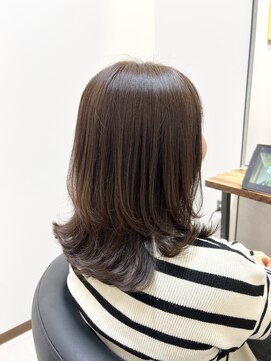 シンシア(CYNTHiA) スモーキーベージュ くびれミディ