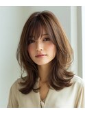 空気感をまとった大人フェミニンレイヤー
