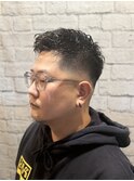スキンフェードショート×アイロンパーマ
