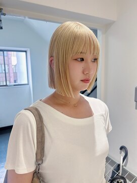 ムジャク(MUJAK) 福岡 久留米 ホワイトブロンド タッセルボブ