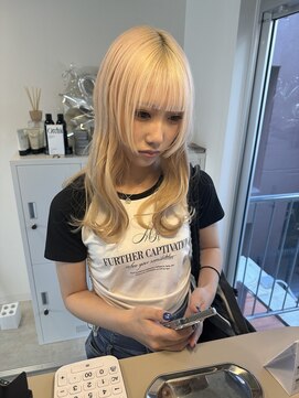スティーン(STEEN) ブロンドカラー