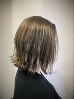 ヴァパウス ヘアーデザイン(Vapaus hair design) 切りっぱなし外ハネボブ【Throw】アッシュグレージュ&ハイライト