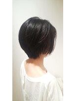 リア(Li'a by neolive)&nbsp;レザーでカットしたショート