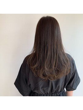 ツイギー 宮西店(TWiGGY) ロングレイヤーにオリーブベージュ