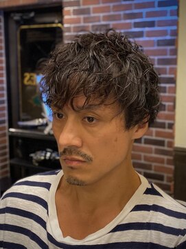 バレス 田町(BALES) [スキンフェード/ツイストスパイラル/田町]