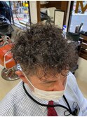 【GROOMER/S 丸山】 スペインカール フェード スタイル