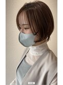 中川陽南子【透け感束感ショートボブ/大人可愛い丸みグレージュ