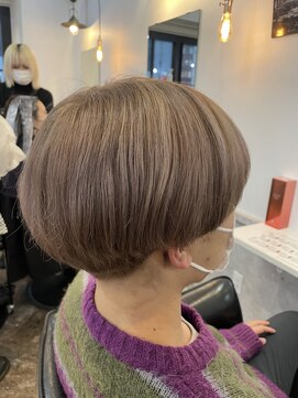 ラビス(Lovis) ミディアム/暗めカラー/デザインカラー/フェイスフレーミング