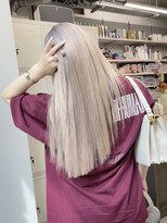 ヴァーディ オモテサンドウ(Vardy omotesando)&nbsp;ロングヘア・ハイトーンカラー・ハイトーンベージュ