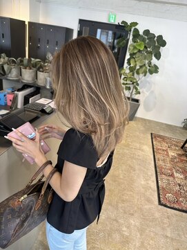 メリー オオサカ(Merly Osaka) 年齢層関係なく人気!レイヤーバレイヤージュ_natural beige_