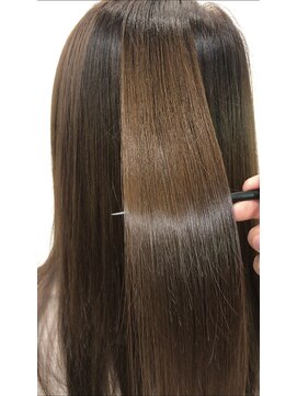 スリー(Three) 【髪質改善トリートメント】