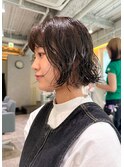 CAF 照下 ウェットヘア ボブ パーマ
