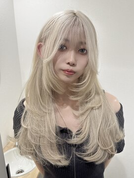 モニカ 栄店(MONIQA) ミルクティーベージュ