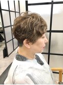 刈り上げショート　白髪ぼかしハイライト　白髪染め