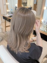ネオリーブ チロル 横浜西口店(Neolive CiroL.)&nbsp;ホワイトグレージュブリーチで作るハイトーンカラー【横浜】k
