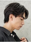 渋谷フェザーパーマフェザーショート大人刈り上げセンターパート