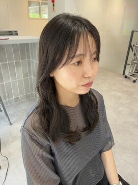 バズ(BUZZ) 顔タイプフェミニンに似合わせるならウェーブヘア＊