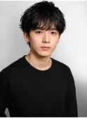 【feliceMICHI 別曽 遥也】緩めパーマ 黒髪 束感 マッシュ 20代